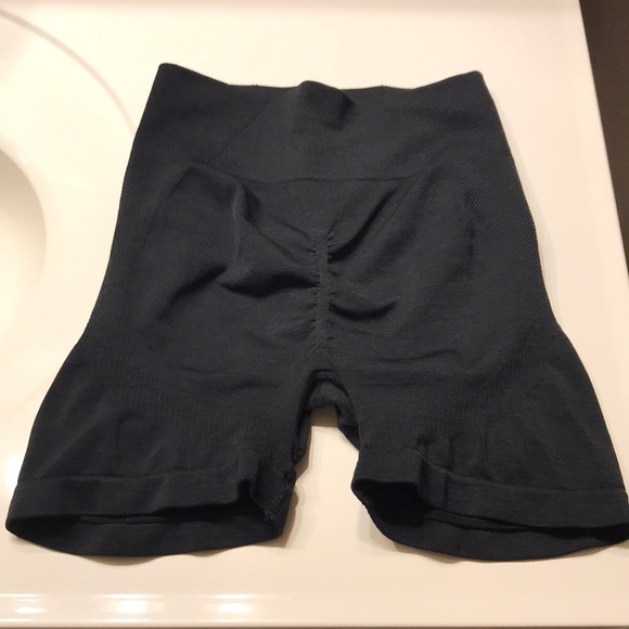 5 Prozis Women's Athletic Shorts - Picture 11 of 11